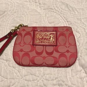 COACH PINK WRISTLET